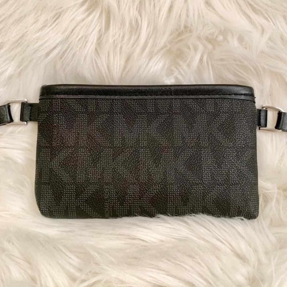 Michael Kors XS fanny pack purse black